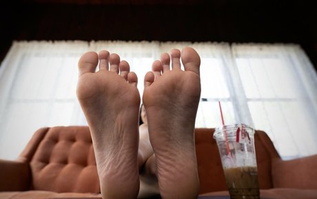 tastytaurustoes modelo pornografico imágenes