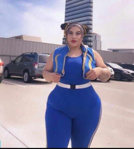 curvy lexas sexo modelo imágenes
