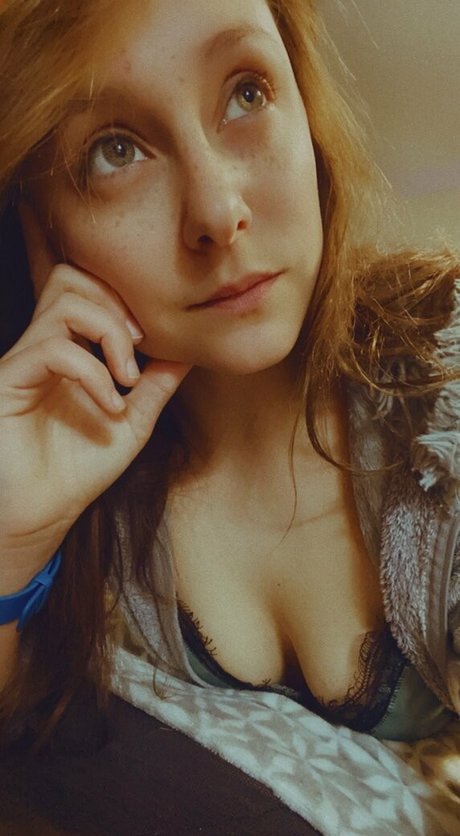 luna goodchild modelo desnudos imágenes