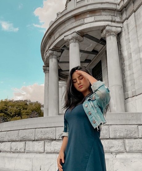 Danahe Vasquez modelo de alta definición imagen