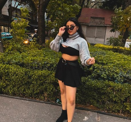 Danahe Vasquez estrella porno bonita fotos