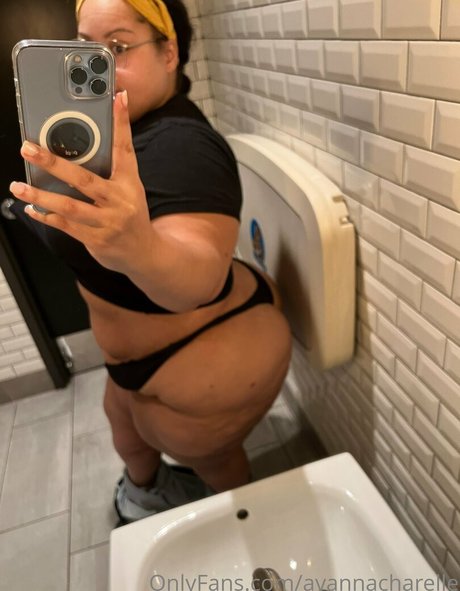 ayannacharelle buen modelo foto