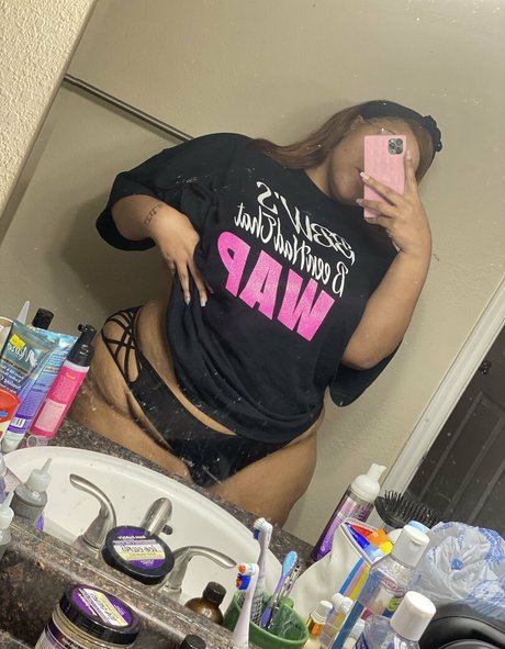 ayannacharelle actriz de desnudos fotos