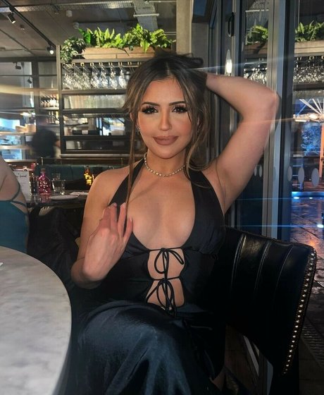 Emilyjane23x modelo sexy archivo