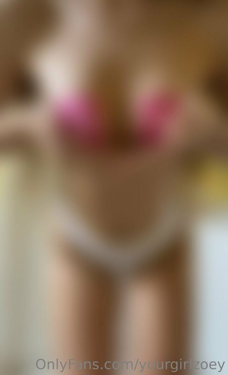 yourgirlzoey linda estrella galerías