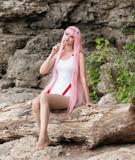 mikanyaky actriz erótica galerías