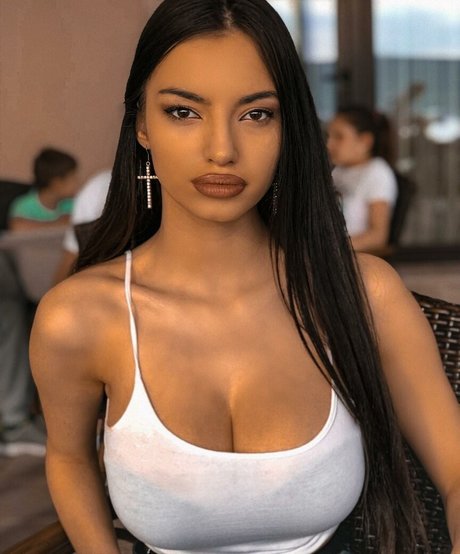 Kristina Djedovic estrella porno xxx imagen