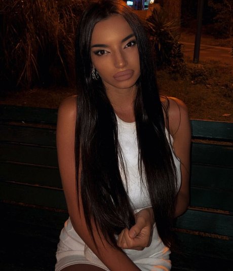 Kristina Djedovic estrella exclusiva galería