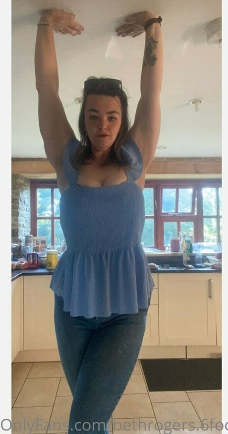 amazonbeth 6foot6 xxx estrella porno archivo