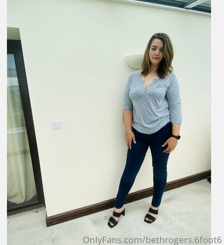 amazonbeth 6foot6 estrella porno superior archivo