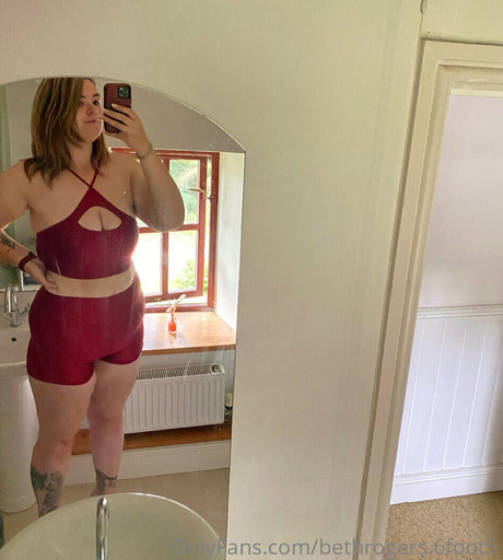 amazonbeth 6foot6 actriz de alta calidad foto