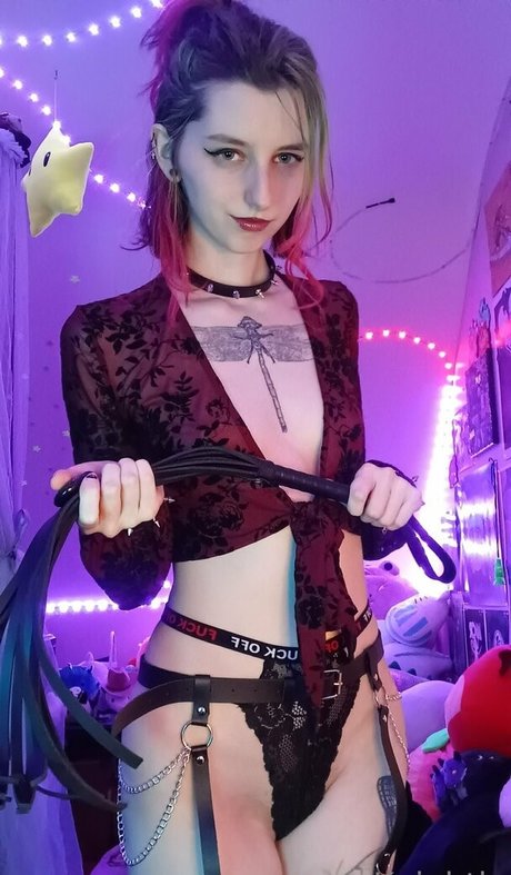 edgykittykat actriz sexual imágenes