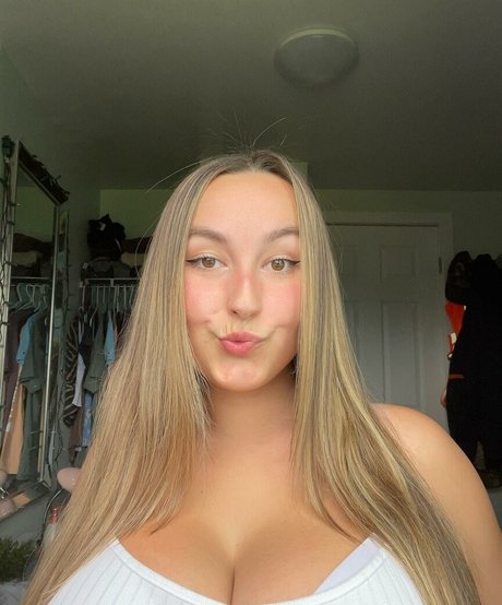 Lexi Thomas estrella porno gratis archivo