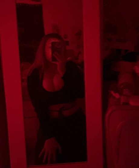 Emily J actriz caliente imágenes