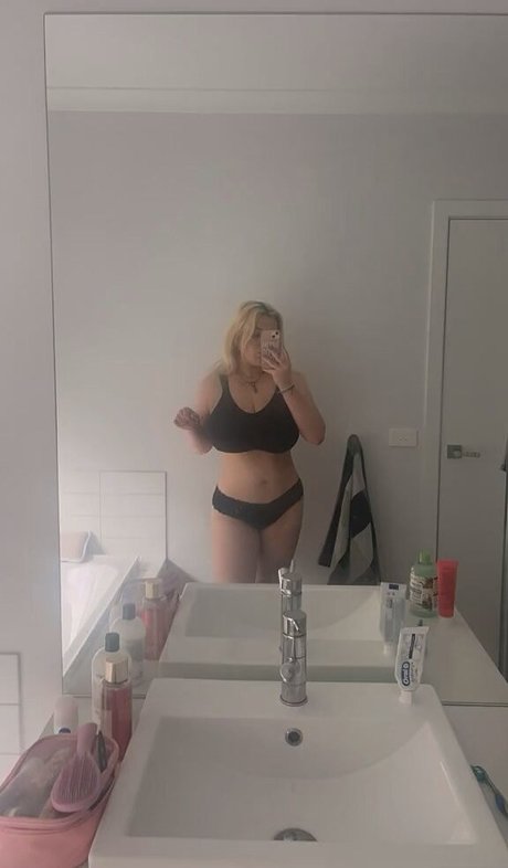 Emily J arte modelo foto