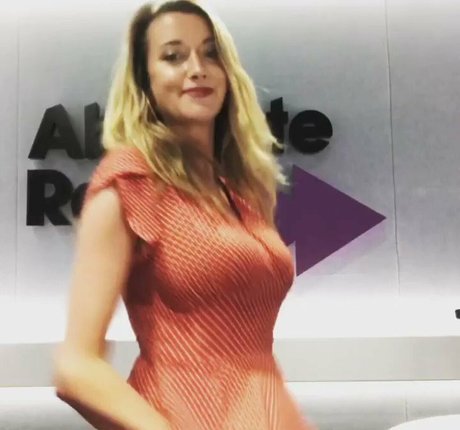 Sarah Champion estrella erótica galería