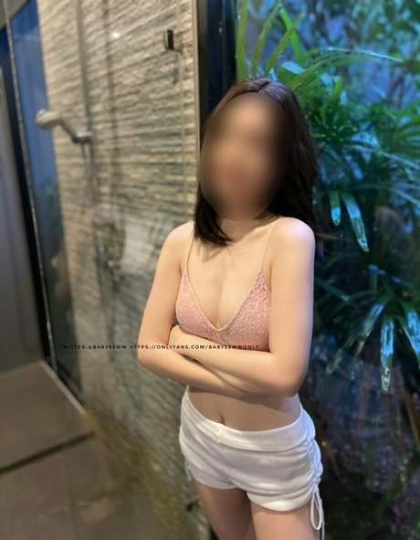 babysswwonly modelo perfecto foto