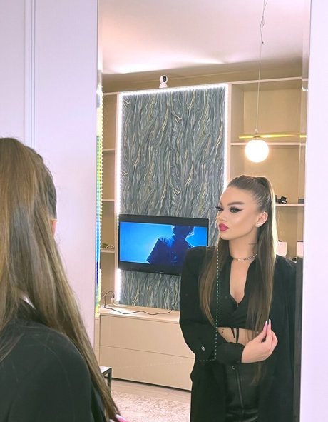 renatabianca1 estrella porno hermosa archivo