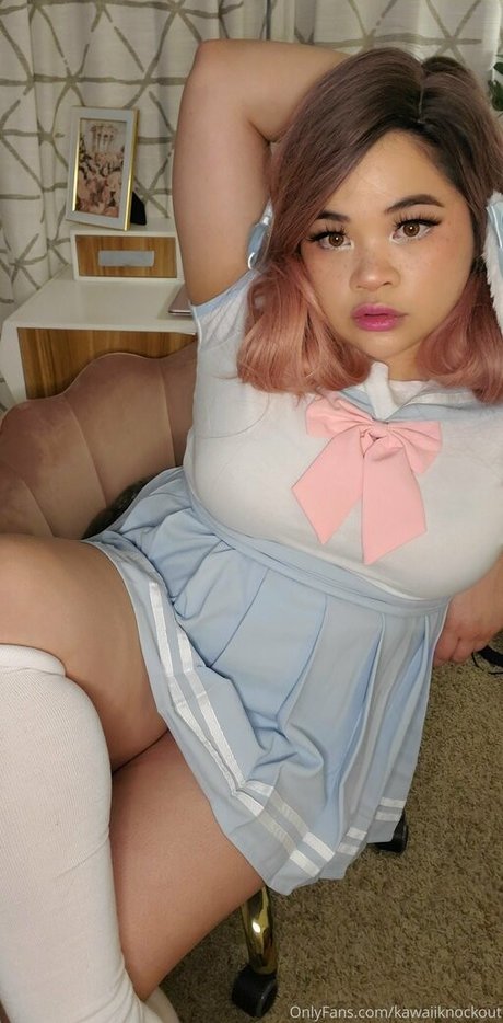 kawaiiknockout modelo caliente imagen