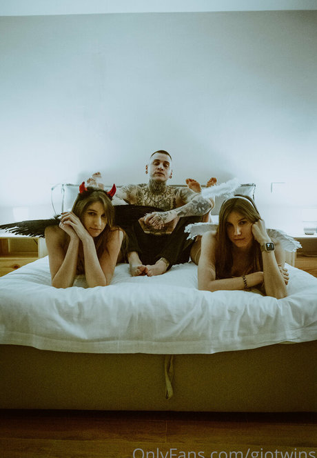 giotwins arte estrella porno archivo