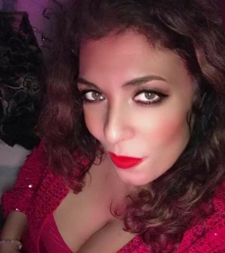 Betty LaRouge actriz desnuda recopilación