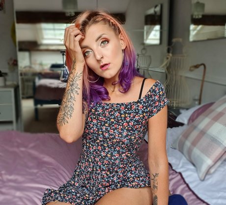 ivy rayefree estrella hermosa fotos