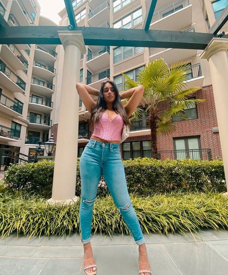 therealmeghnaa sexo estrella porno foto