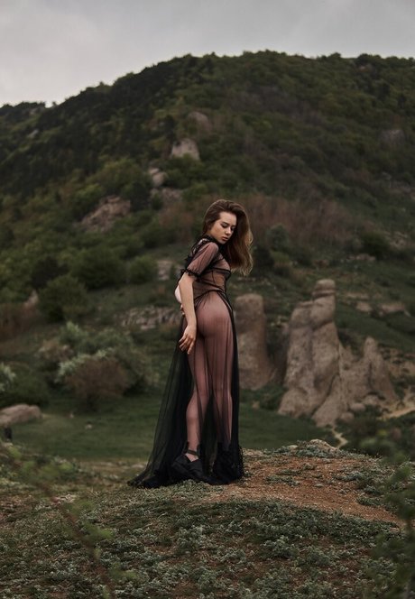 your lulu modelo desnuda imágenes