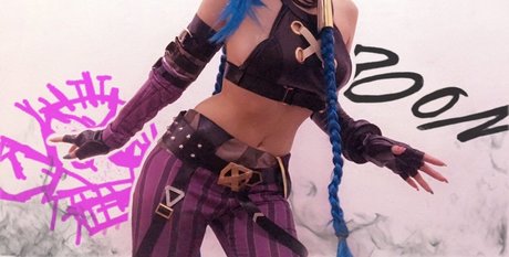 Nickdronninger modelo desnuda galería