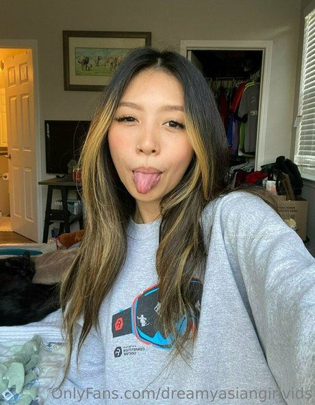 dreamyasiangirlvids estrella porno galería