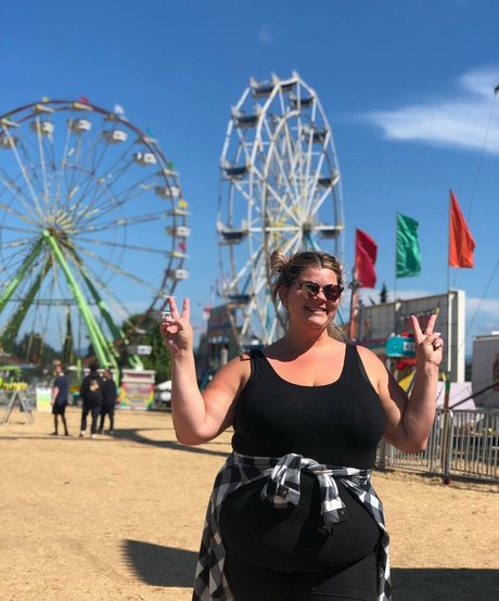 plussize andfine bonita modelo fotos