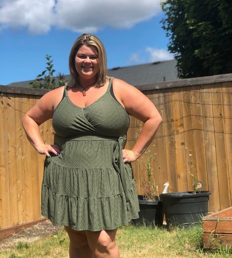 plussize andfine hermosa estrella galerías