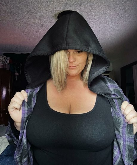 plussize andfine estrella erótica fotos