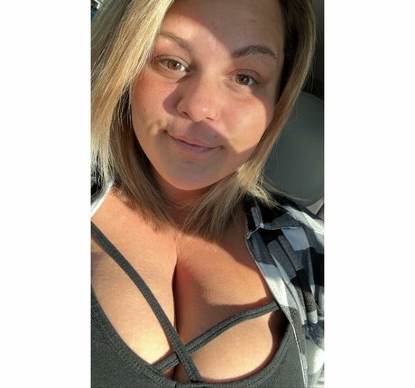 plussize andfine modelo erótico galería