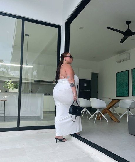 Antonia Waerea Adams estrella hd galerías