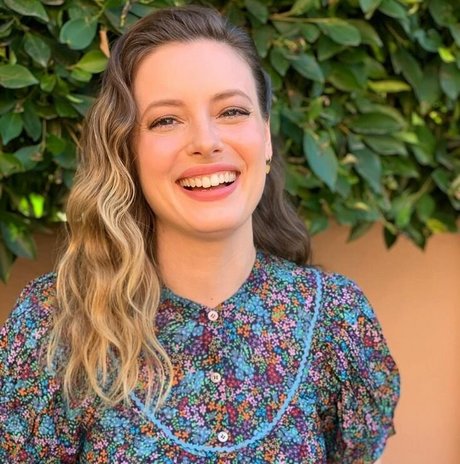 Gillian Jacobs modelo galerías