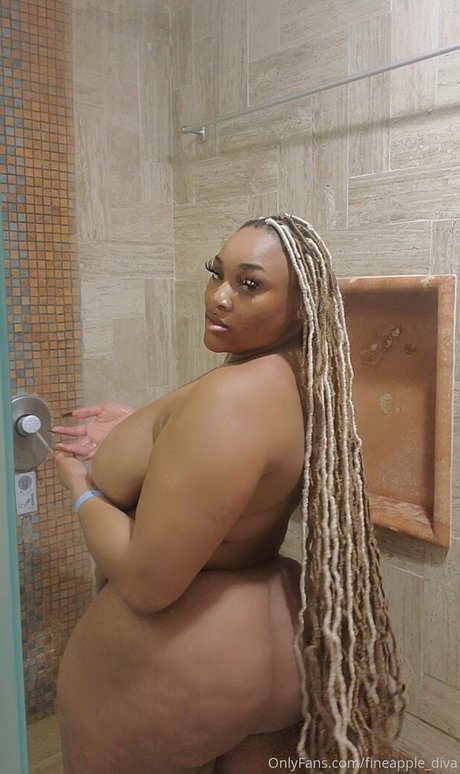 fineapple diva estrella porno superior foto