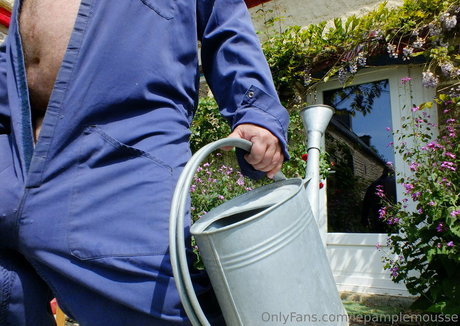 lepamplemousse modelo sexual foto