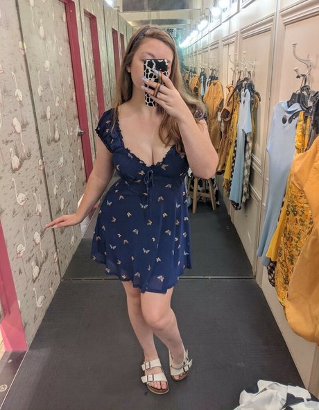 Eightbitbailey actriz atractiva imagen