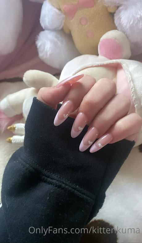 lamiendo axilas onlyfans hermoso archivo