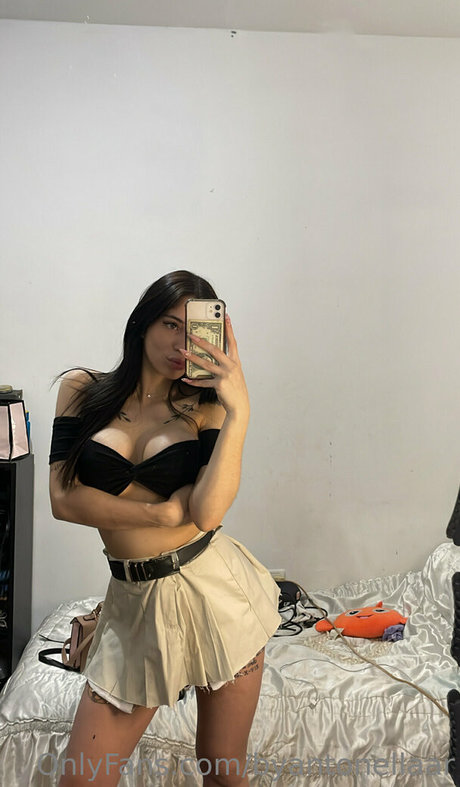 byantonellaar modelo exclusivo archivo