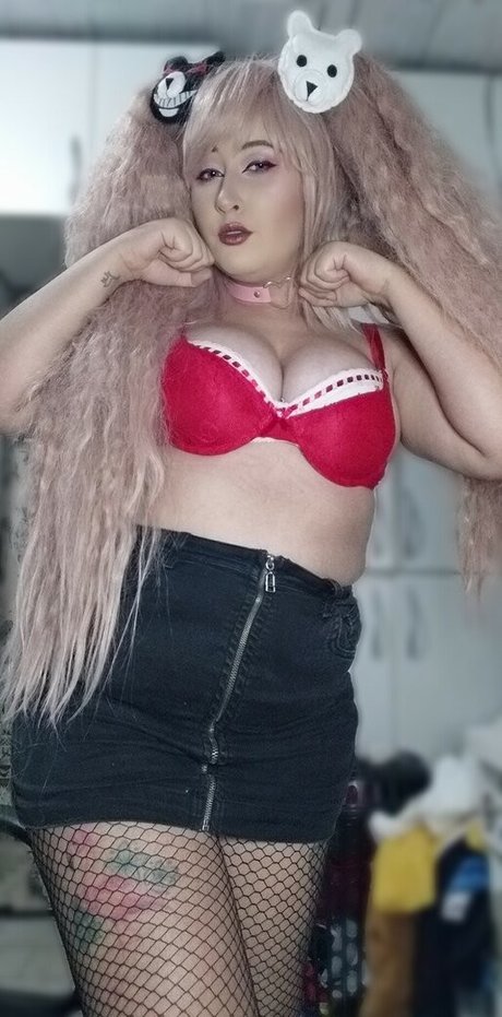 SassNessie modelo xxx fotos