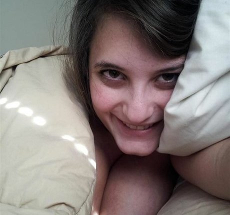 magia negra onlyfans caliente desnudo imágenes