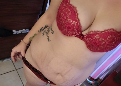 laurajaneuncensored estrella libre foto