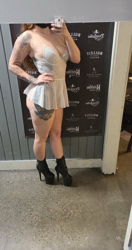 PiperMaePeach estrella porno agradable foto