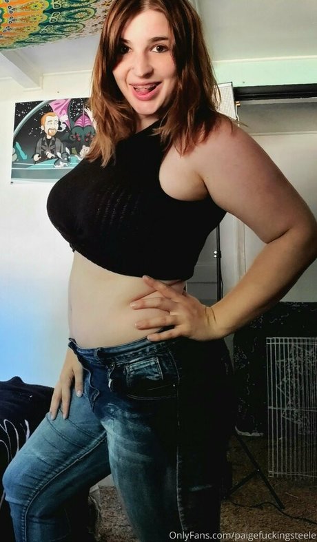 paigefuckingsteele estrella atractiva archivo