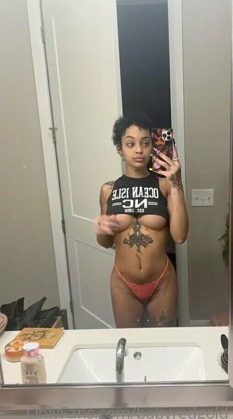 babyredgold arte modelo foto