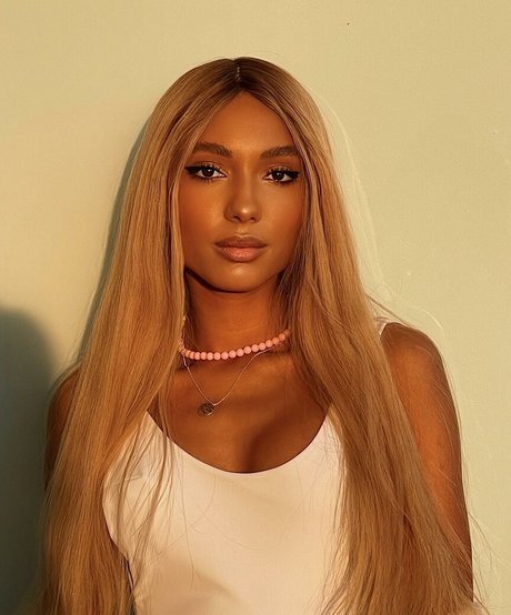 Mary Senn estrella porno de arte galería