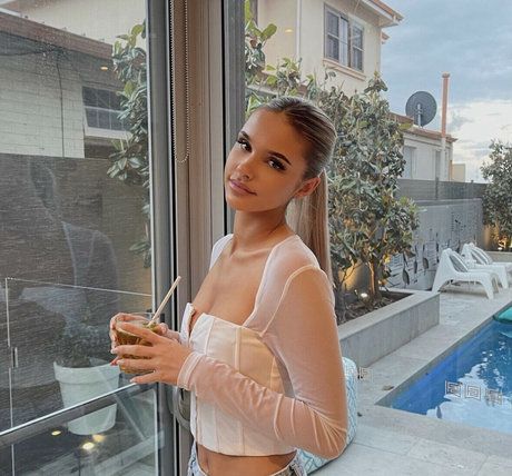 Indienna estrella porno caliente galería