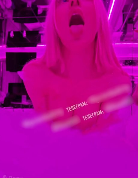 Kareyka estrella porno superior fotos